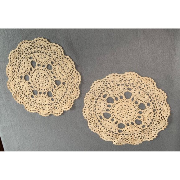 Vintage Hand-Crocheted Beige Doilies Set of 2 - 9.5" Diameter - Picture 1 of 6